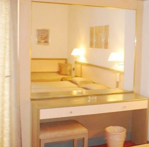 Rainbow מלון עיר רודוס